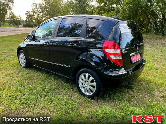 Черный Мерседес А класс, объемом двигателя 1.7 л и пробегом 207 тыс. км за 6300 $, фото 4 на Automoto.ua