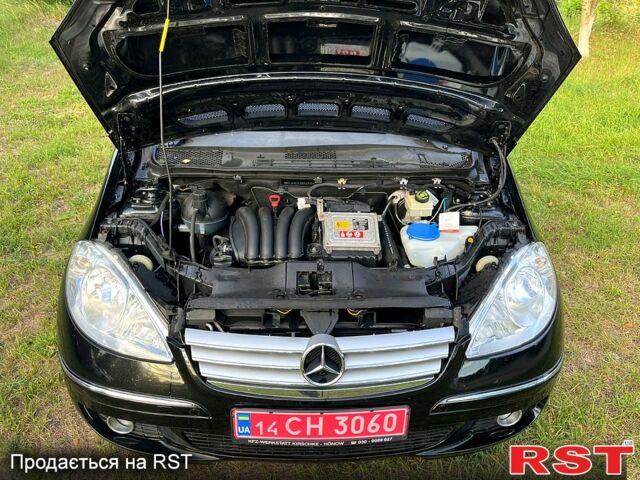 Черный Мерседес А класс, объемом двигателя 1.7 л и пробегом 207 тыс. км за 6300 $, фото 12 на Automoto.ua