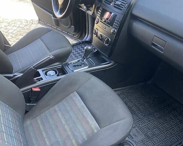 Черный Мерседес А класс, объемом двигателя 1.5 л и пробегом 193 тыс. км за 5300 $, фото 14 на Automoto.ua