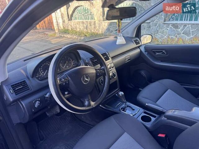 Черный Мерседес А класс, объемом двигателя 1.5 л и пробегом 122 тыс. км за 4800 $, фото 21 на Automoto.ua