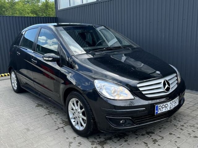 Черный Мерседес А класс, объемом двигателя 2 л и пробегом 300 тыс. км за 2800 $, фото 2 на Automoto.ua