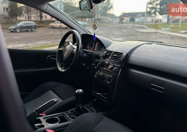 Черный Мерседес А класс, объемом двигателя 1.5 л и пробегом 198 тыс. км за 5100 $, фото 1 на Automoto.ua