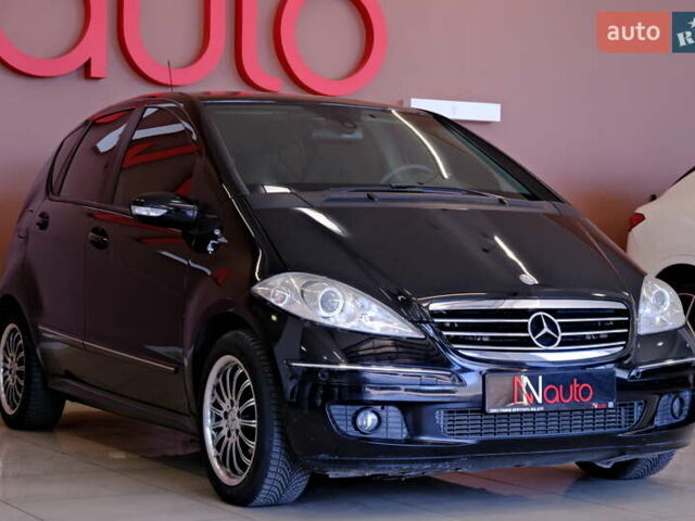 Мерседес А класс 2006 в Одессе на Automoto.ua Черный Мерседес А класс, объемом двигателя 2 л и пробегом 272 тыс. км за 6500 $, фото 6 на Automoto.ua