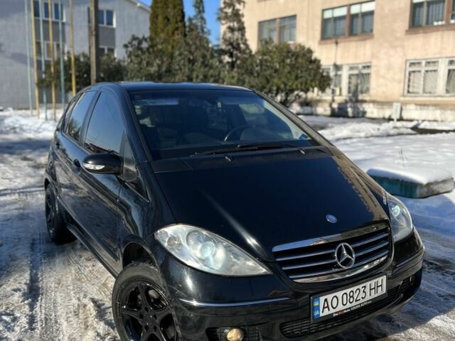 Черный Мерседес А класс, объемом двигателя 1.7 л и пробегом 290 тыс. км за 3650 $, фото 2 на Automoto.ua