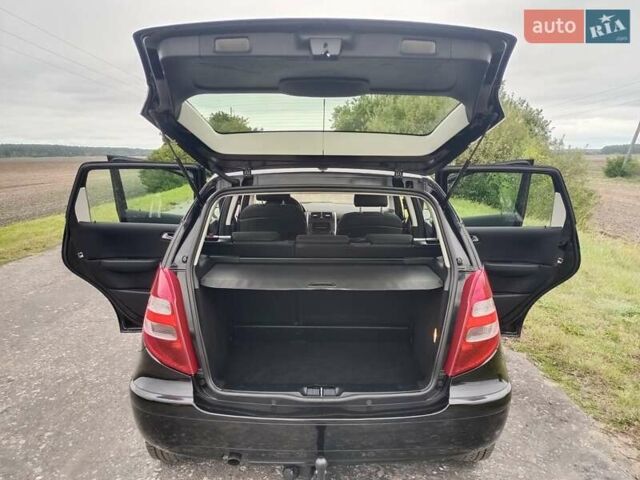 Черный Мерседес А класс, объемом двигателя 1.5 л и пробегом 203 тыс. км за 6250 $, фото 32 на Automoto.ua