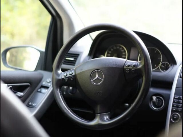 Мерседес А класс 2006 в Ковель на Automoto.ua Черный Мерседес А класс, объемом двигателя 2 л и пробегом 234 тыс. км за 4400 $, фото 3 на Automoto.ua