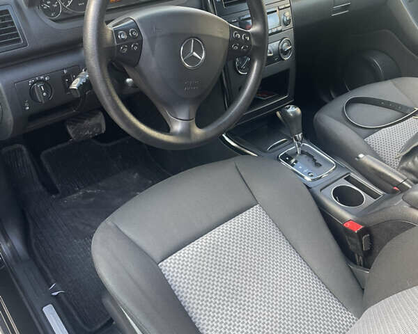 Черный Мерседес А класс, объемом двигателя 1.5 л и пробегом 200 тыс. км за 5400 $, фото 17 на Automoto.ua