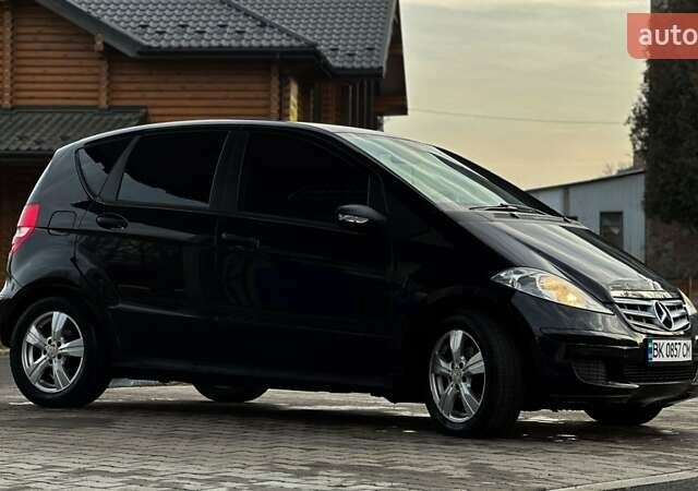Черный Мерседес А класс, объемом двигателя 1.5 л и пробегом 198 тыс. км за 5100 $, фото 2 на Automoto.ua