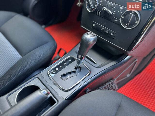 Мерседес А класс 2006 в Ивано-Франковске на Automoto.ua Черный Мерседес А класс, объемом двигателя 1.7 л и пробегом 267 тыс. км за 6200 $, фото 19 на Automoto.ua