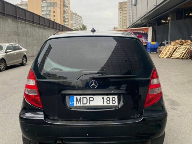 Черный Мерседес А класс, объемом двигателя 1.9 л и пробегом 223 тыс. км за 2200 $, фото 4 на Automoto.ua