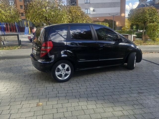 Мерседес А класс 2006 в Ивано-Франковске на Automoto.ua Черный Мерседес А класс, объемом двигателя 2 л и пробегом 280 тыс. км за 5600 $, фото 9 на Automoto.ua