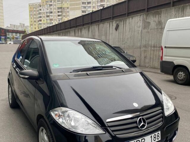 Черный Мерседес А класс, объемом двигателя 1.9 л и пробегом 223 тыс. км за 2200 $, фото 2 на Automoto.ua