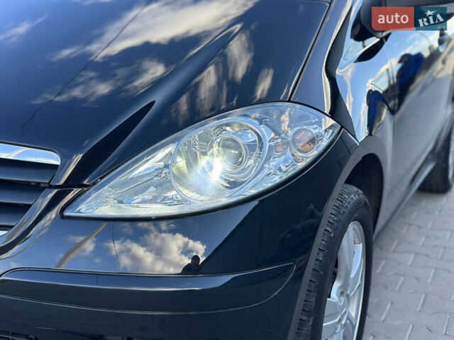 Мерседес А класс 2006 в Ивано-Франковске на Automoto.ua Черный Мерседес А класс, объемом двигателя 1.7 л и пробегом 267 тыс. км за 6200 $, фото 4 на Automoto.ua