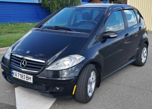 Чорний Мерседес А клас, об'ємом двигуна 2 л та пробігом 237 тис. км за 5500 $, фото 3 на Automoto.ua