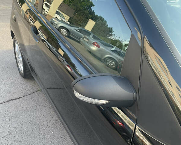 Черный Мерседес А класс, объемом двигателя 1.5 л и пробегом 200 тыс. км за 5400 $, фото 5 на Automoto.ua