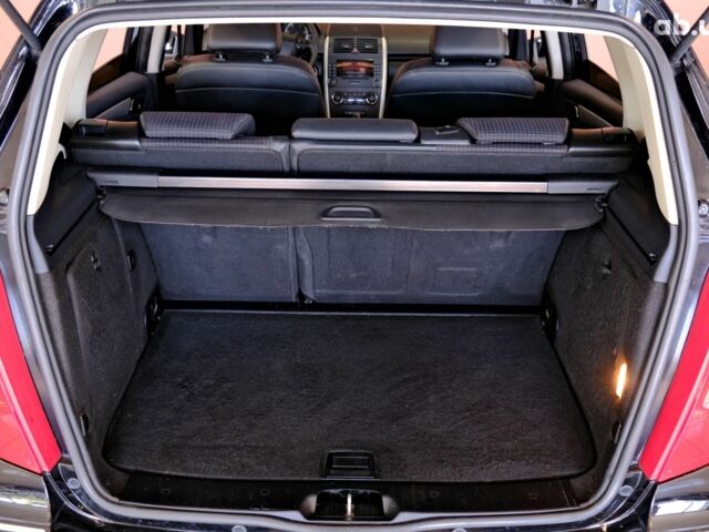 Мерседес А класс 2006 в Одессе на Automoto.ua Черный Мерседес А класс, объемом двигателя 2 л и пробегом 272 тыс. км за 6500 $, фото 8 на Automoto.ua