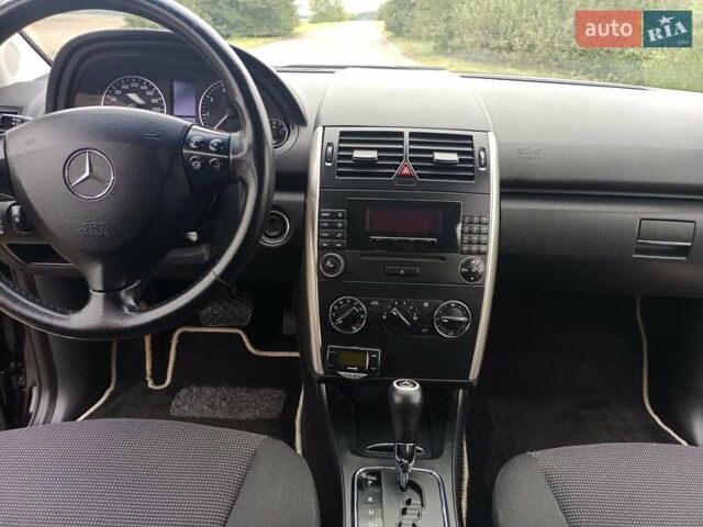 Чорний Мерседес А клас, об'ємом двигуна 1.5 л та пробігом 203 тис. км за 6300 $, фото 30 на Automoto.ua