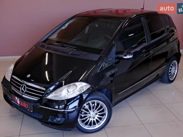 Мерседес А класс 2006 в Одессе на Automoto.ua Черный Мерседес А класс, объемом двигателя 2 л и пробегом 272 тыс. км за 6500 $, фото 13 на Automoto.ua