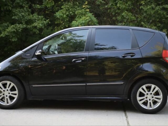 Мерседес А класс 2006 в Ковель на Automoto.ua Черный Мерседес А класс, объемом двигателя 2 л и пробегом 234 тыс. км за 4400 $, фото 1 на Automoto.ua