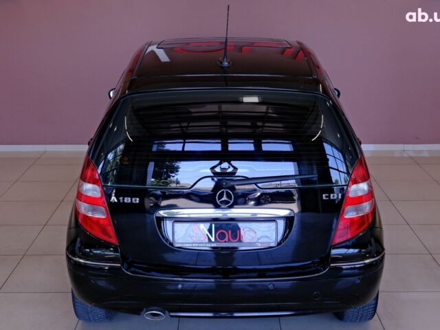Мерседес А класс 2006 в Одессе на Automoto.ua Черный Мерседес А класс, объемом двигателя 2 л и пробегом 272 тыс. км за 6500 $, фото 5 на Automoto.ua