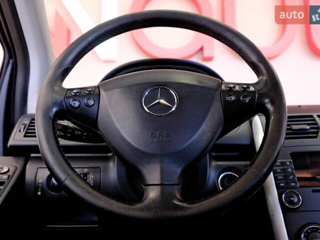 Мерседес А класс 2006 в Одессе на Automoto.ua Черный Мерседес А класс, объемом двигателя 2 л и пробегом 272 тыс. км за 6500 $, фото 53 на Automoto.ua