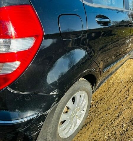 Чорний Мерседес А клас, об'ємом двигуна 1.5 л та пробігом 151 тис. км за 5500 $, фото 9 на Automoto.ua