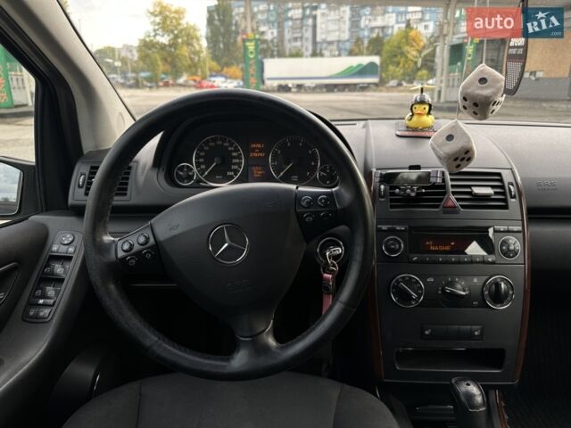 Чорний Мерседес А клас, об'ємом двигуна 1.5 л та пробігом 278 тис. км за 5000 $, фото 14 на Automoto.ua