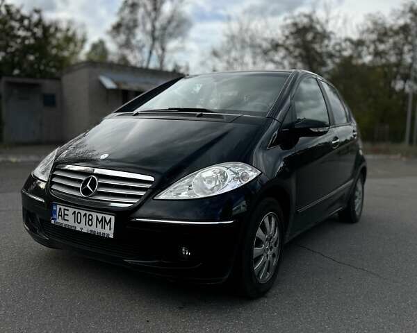 Черный Мерседес А класс, объемом двигателя 1.5 л и пробегом 278 тыс. км за 4600 $, фото 5 на Automoto.ua