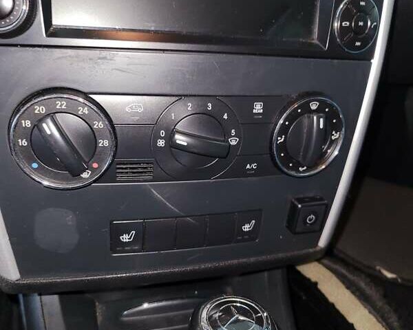 Чорний Мерседес А клас, об'ємом двигуна 1.7 л та пробігом 187 тис. км за 6500 $, фото 8 на Automoto.ua