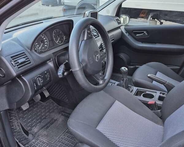 Чорний Мерседес А клас, об'ємом двигуна 1.5 л та пробігом 207 тис. км за 5000 $, фото 6 на Automoto.ua