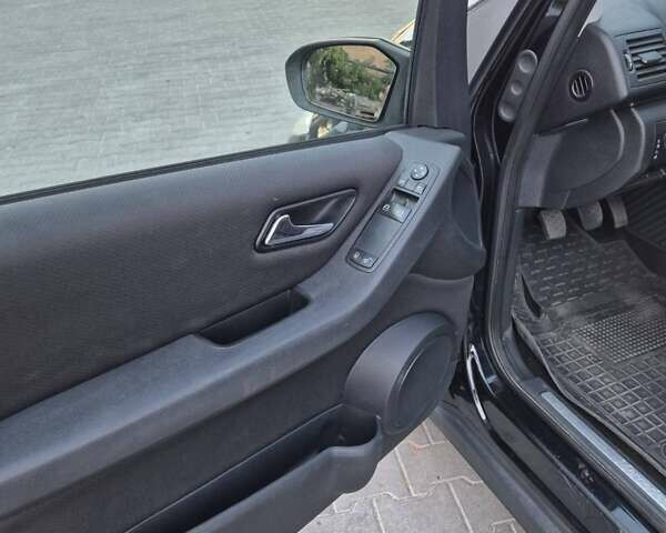 Чорний Мерседес А клас, об'ємом двигуна 1.5 л та пробігом 207 тис. км за 5000 $, фото 4 на Automoto.ua