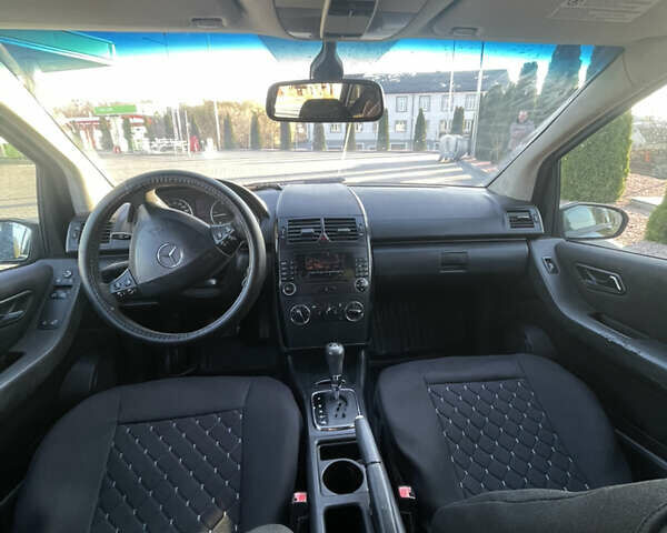 Чорний Мерседес А клас, об'ємом двигуна 1.99 л та пробігом 215 тис. км за 4950 $, фото 6 на Automoto.ua