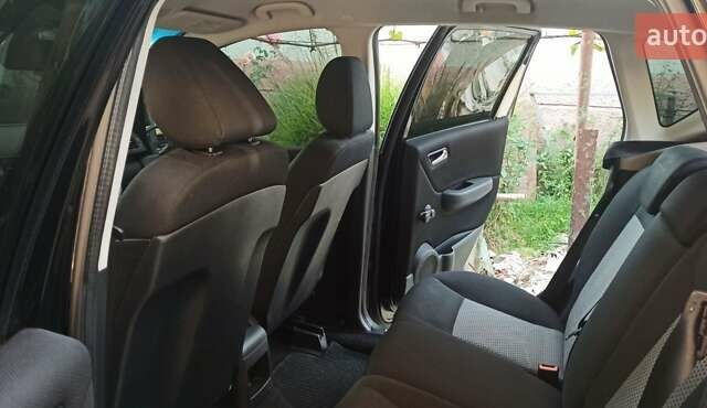 Мерседес А класс 2007 в Хусте на Automoto.ua Черный Мерседес А класс, объемом двигателя 1.5 л и пробегом 220 тыс. км за 5200 $, фото 5 на Automoto.ua