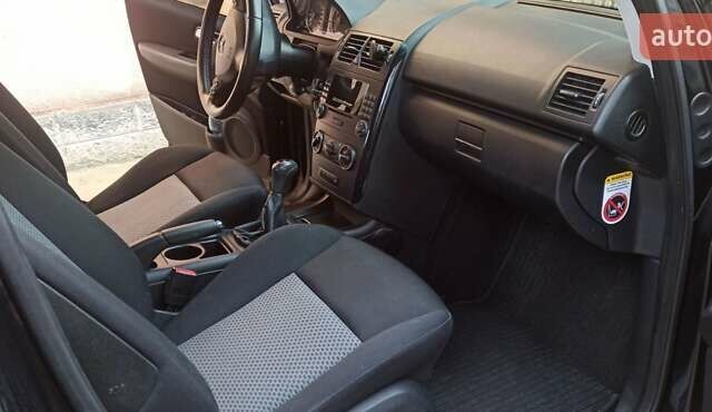 Мерседес А класс 2007 в Хусте на Automoto.ua Черный Мерседес А класс, объемом двигателя 1.5 л и пробегом 220 тыс. км за 5200 $, фото 6 на Automoto.ua