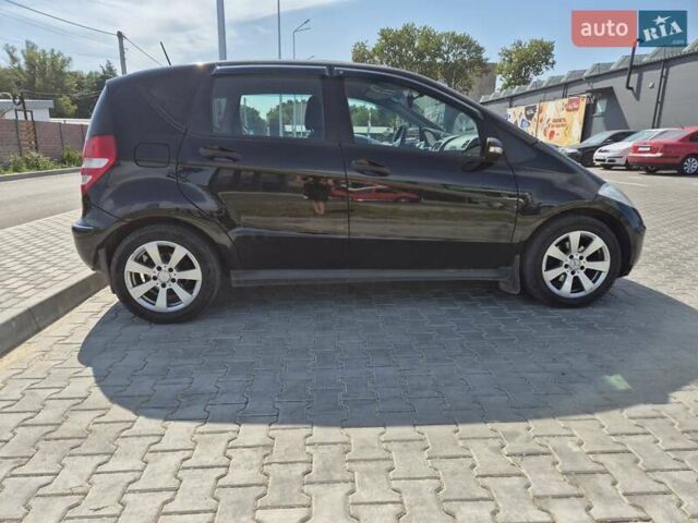 Чорний Мерседес А клас, об'ємом двигуна 1.5 л та пробігом 160 тис. км за 5000 $, фото 4 на Automoto.ua