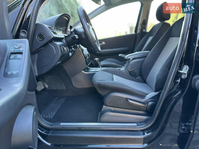 Чорний Мерседес А клас, об'ємом двигуна 2 л та пробігом 242 тис. км за 6500 $, фото 9 на Automoto.ua