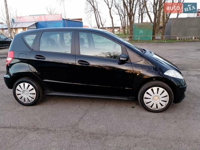 Черный Мерседес А класс, объемом двигателя 1.5 л и пробегом 182 тыс. км за 6000 $, фото 3 на Automoto.ua