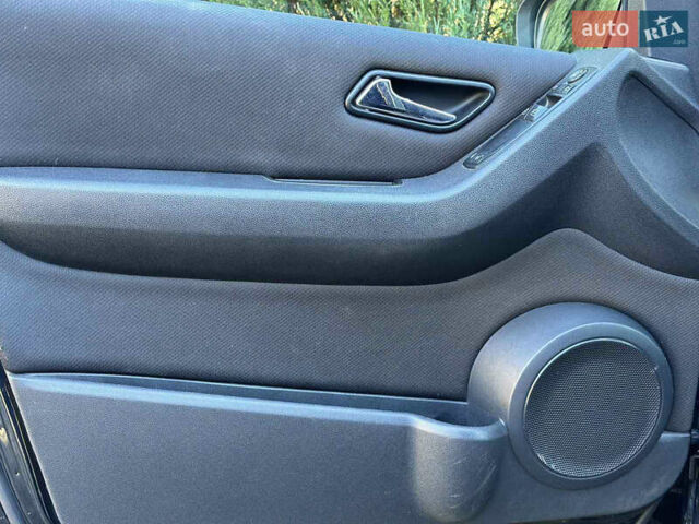 Чорний Мерседес А клас, об'ємом двигуна 2 л та пробігом 242 тис. км за 6500 $, фото 5 на Automoto.ua