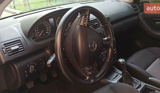 Мерседес А класс 2007 в Хусте на Automoto.ua Черный Мерседес А класс, объемом двигателя 1.5 л и пробегом 220 тыс. км за 5200 $, фото 1 на Automoto.ua