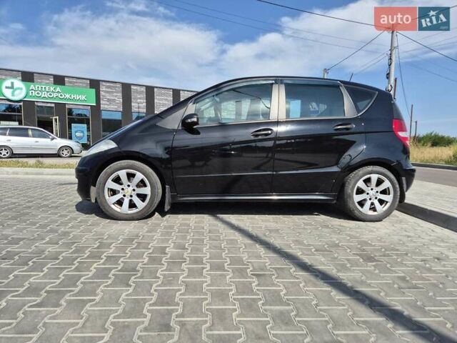 Чорний Мерседес А клас, об'ємом двигуна 1.5 л та пробігом 160 тис. км за 5000 $, фото 2 на Automoto.ua