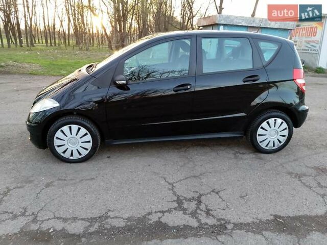 Черный Мерседес А класс, объемом двигателя 1.5 л и пробегом 182 тыс. км за 6000 $, фото 2 на Automoto.ua