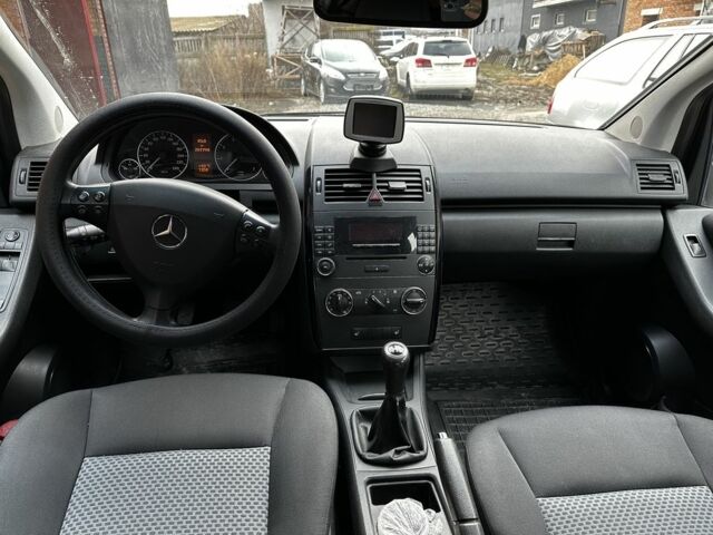 Черный Мерседес А класс, объемом двигателя 1.5 л и пробегом 209 тыс. км за 4700 $, фото 6 на Automoto.ua