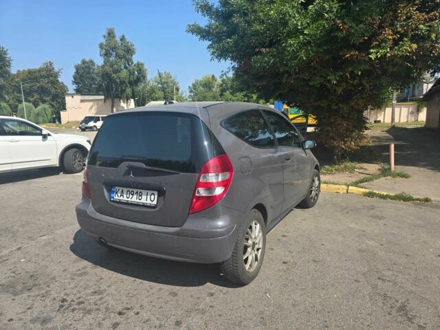 Мерседес А класс 2007 в Киеве на Automoto.ua Черный Мерседес А класс, объемом двигателя 1.7 л и пробегом 230 тыс. км за 5000 $, фото 2 на Automoto.ua