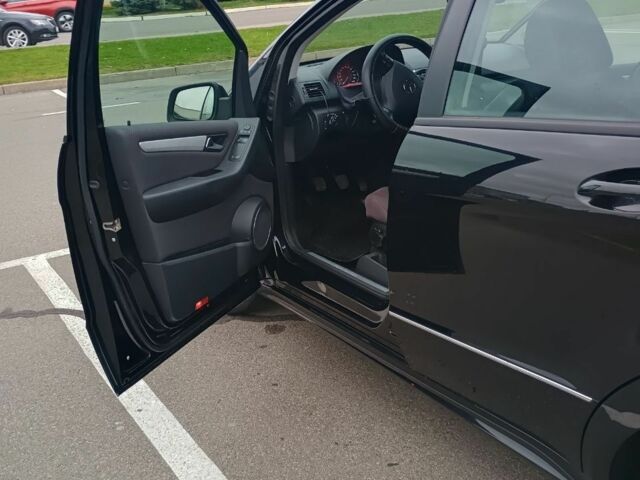 Черный Мерседес А класс, объемом двигателя 1.5 л и пробегом 210 тыс. км за 5850 $, фото 5 на Automoto.ua