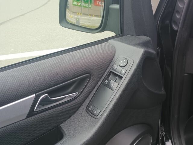 Черный Мерседес А класс, объемом двигателя 1.5 л и пробегом 210 тыс. км за 5850 $, фото 6 на Automoto.ua