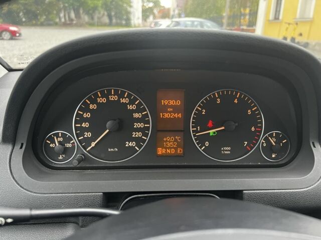 Черный Мерседес А класс, объемом двигателя 1.5 л и пробегом 130 тыс. км за 5900 $, фото 15 на Automoto.ua