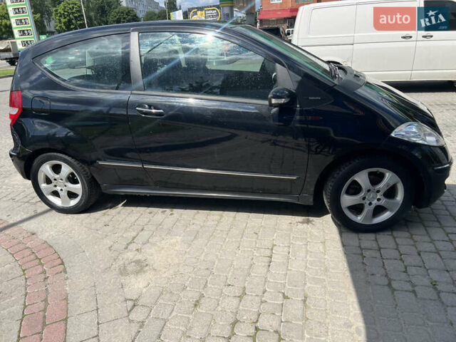 Чорний Мерседес А клас, об'ємом двигуна 1.5 л та пробігом 220 тис. км за 5800 $, фото 2 на Automoto.ua