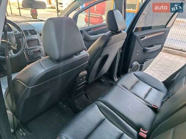 Черный Мерседес А класс, объемом двигателя 2 л и пробегом 189 тыс. км за 6200 $, фото 11 на Automoto.ua