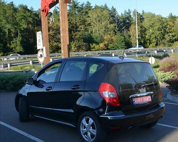 Черный Мерседес А класс, объемом двигателя 1.5 л и пробегом 207 тыс. км за 5600 $, фото 5 на Automoto.ua