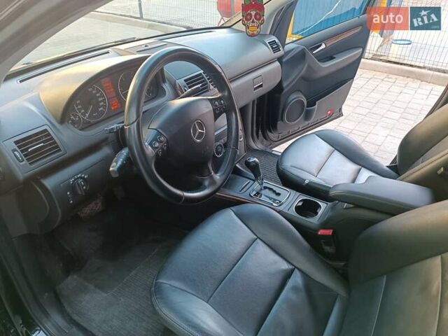 Черный Мерседес А класс, объемом двигателя 2 л и пробегом 189 тыс. км за 6200 $, фото 10 на Automoto.ua